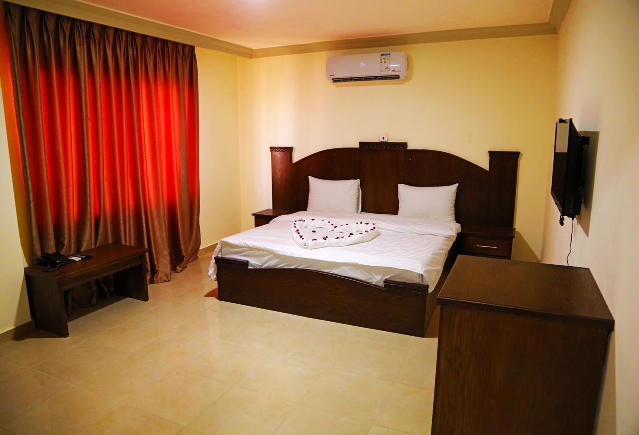 Jordan Flower Hotel Aqaba Ngoại thất bức ảnh